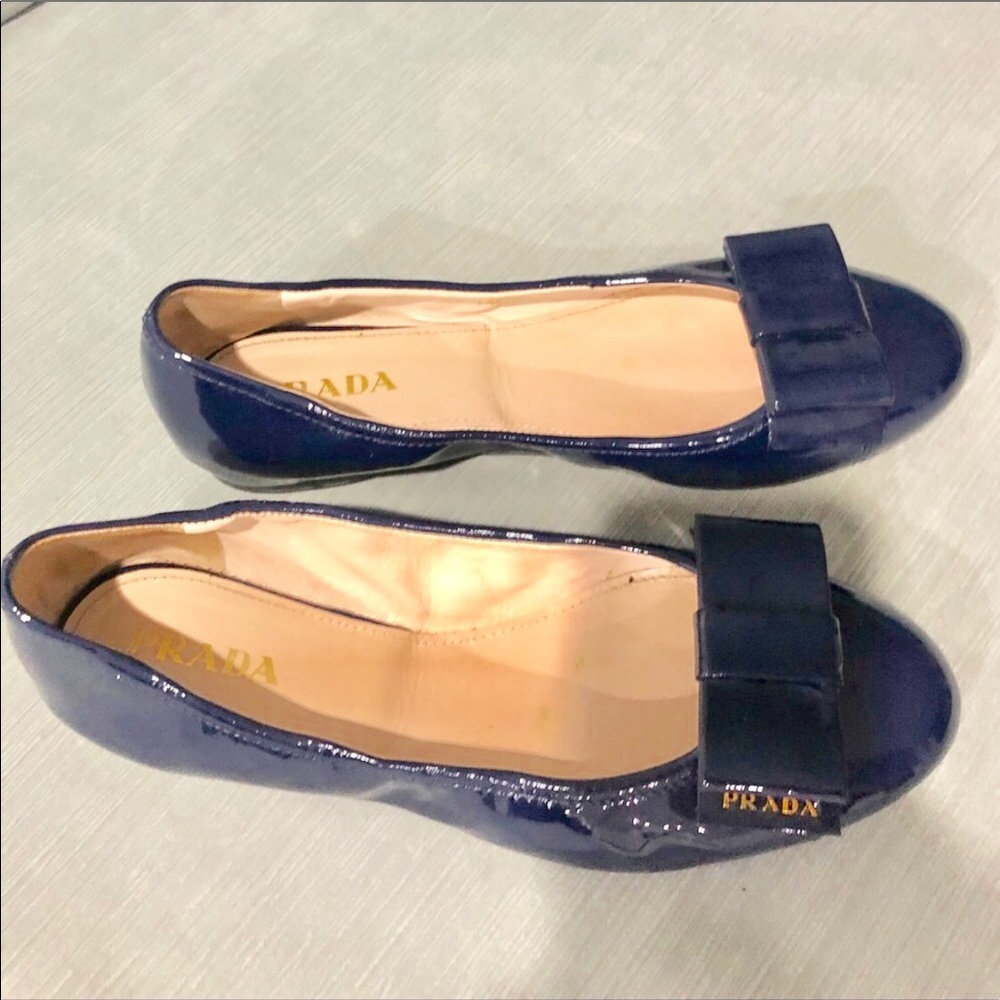 PRADA PATEN LEATHER BALLET BLUE FLATS